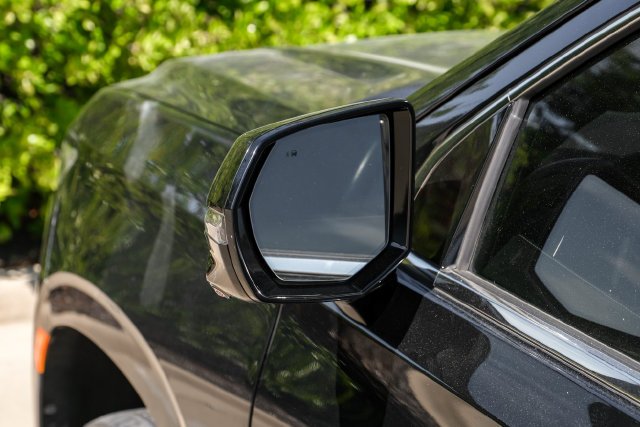 Used 2022 Black Cadillac Premium image 60