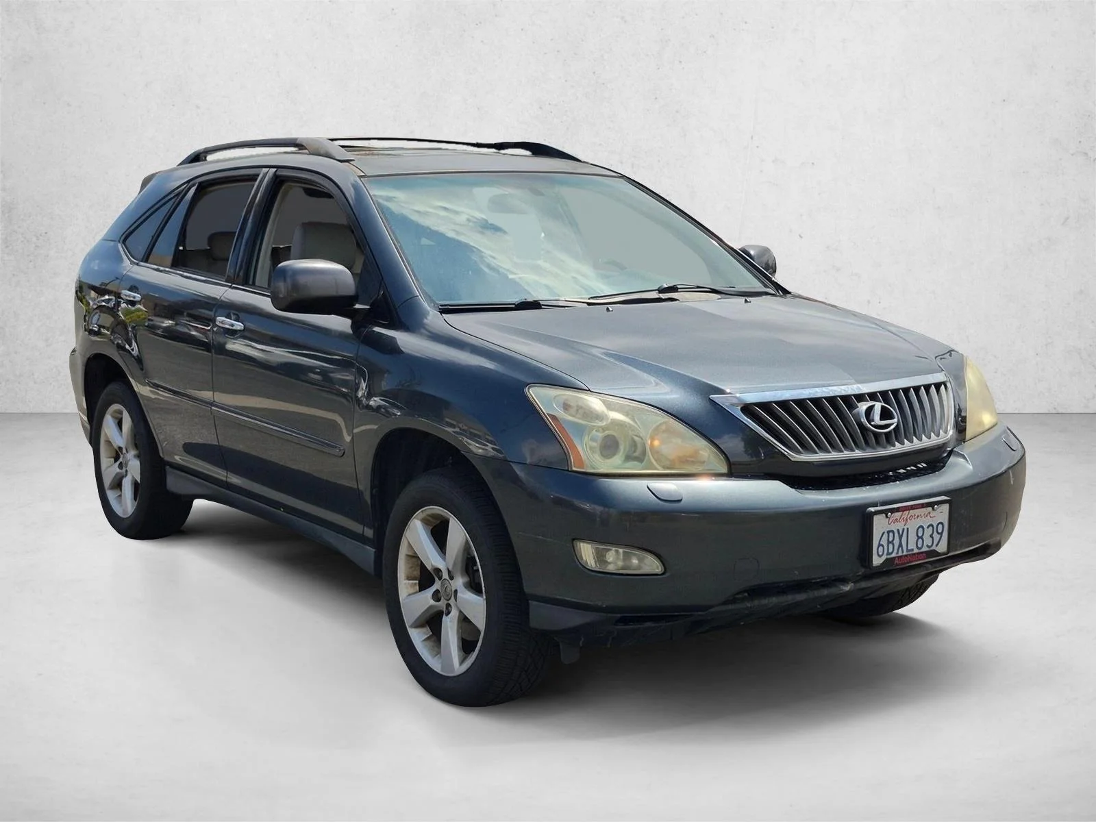 Used 2008 Silver/Gray Lexus  image 3