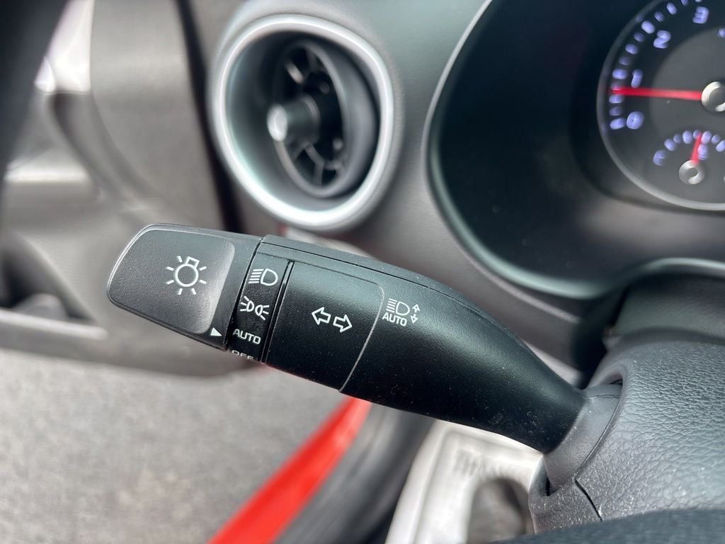 Used 2024 Red Kia LXS image 22