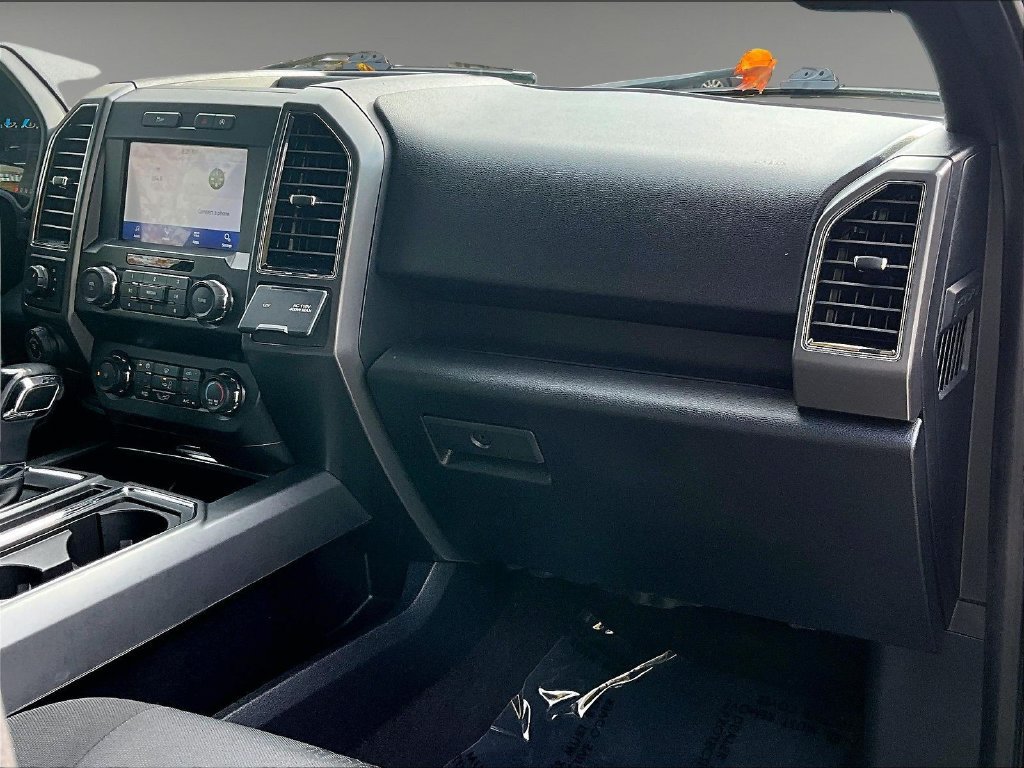 Used 2020 Black Ford XLT image 13