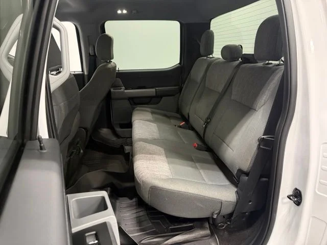 Used 2021 White Ford XLT image 29