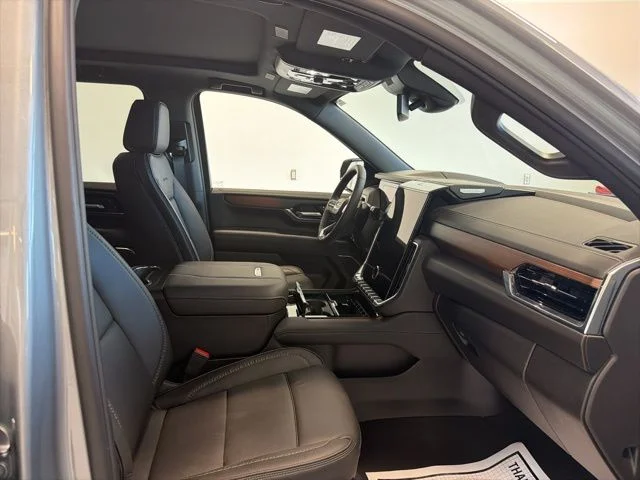 2026 GMC Yukon XL Denali - Photo 42