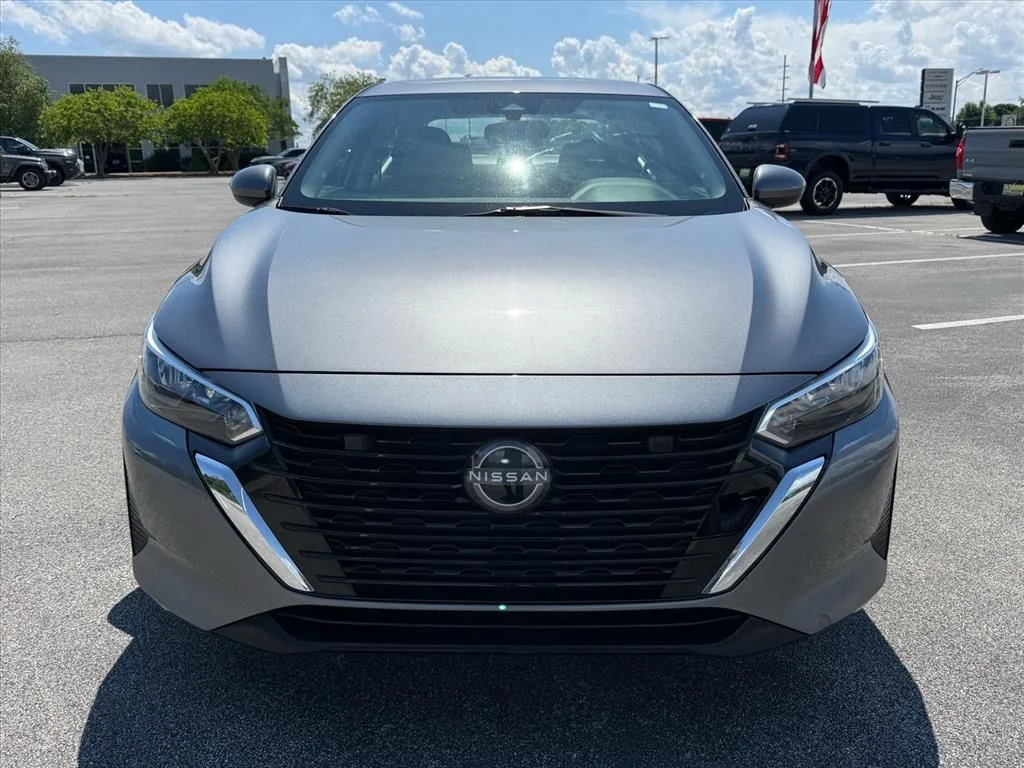 Used 2024 Gray Nissan SV image 12