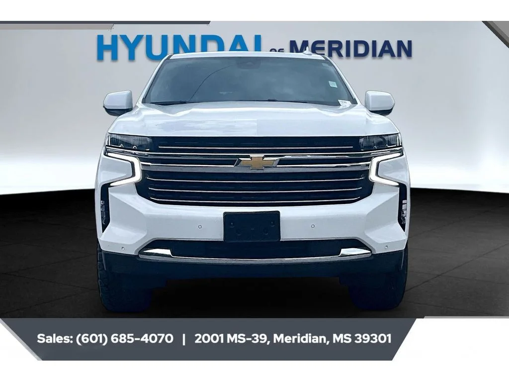 Used 2024 Summit White Chevrolet LT image 3