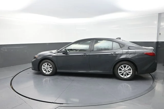 Used 2026  Toyota LE image 47