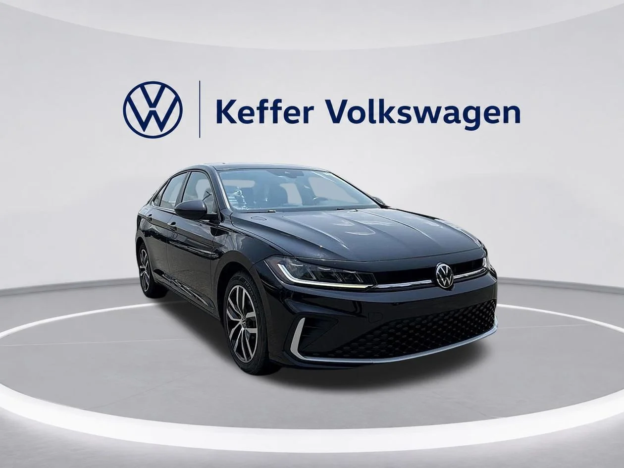 Used 2025 Black Volkswagen 1.5T SE image 7