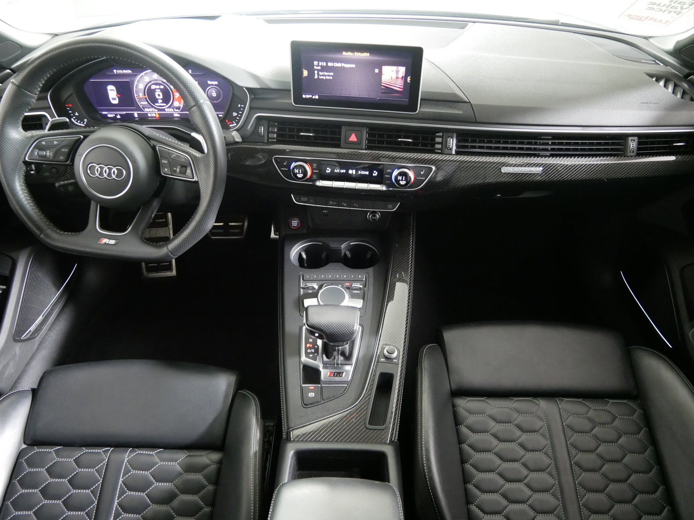 Used 2019 Daytona Gray Pearl Effect Audi Sedan 2.9 QTRO image 10