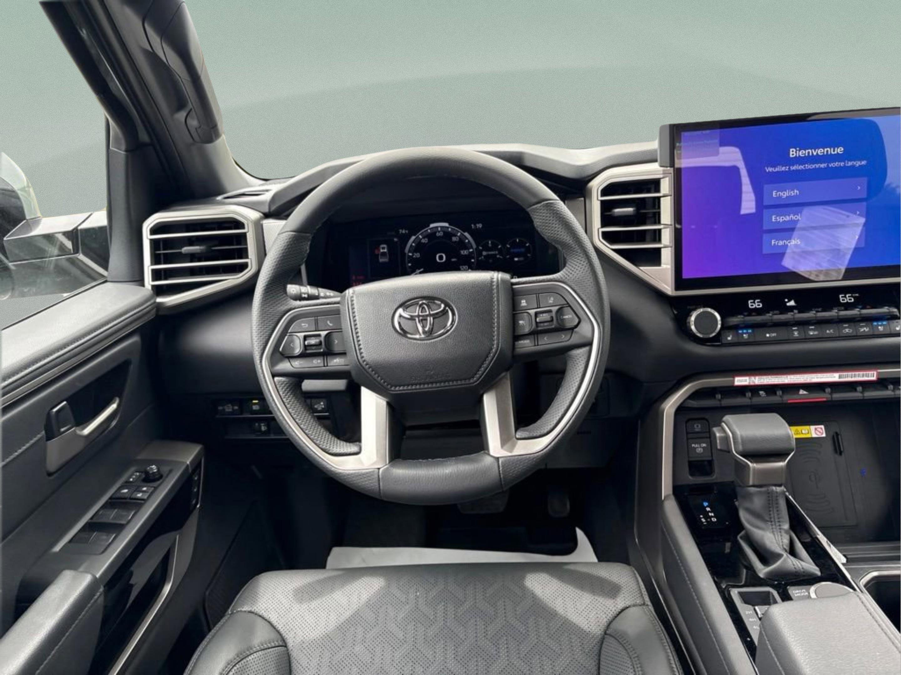 2025 Toyota Tundra Limited - Photo 9