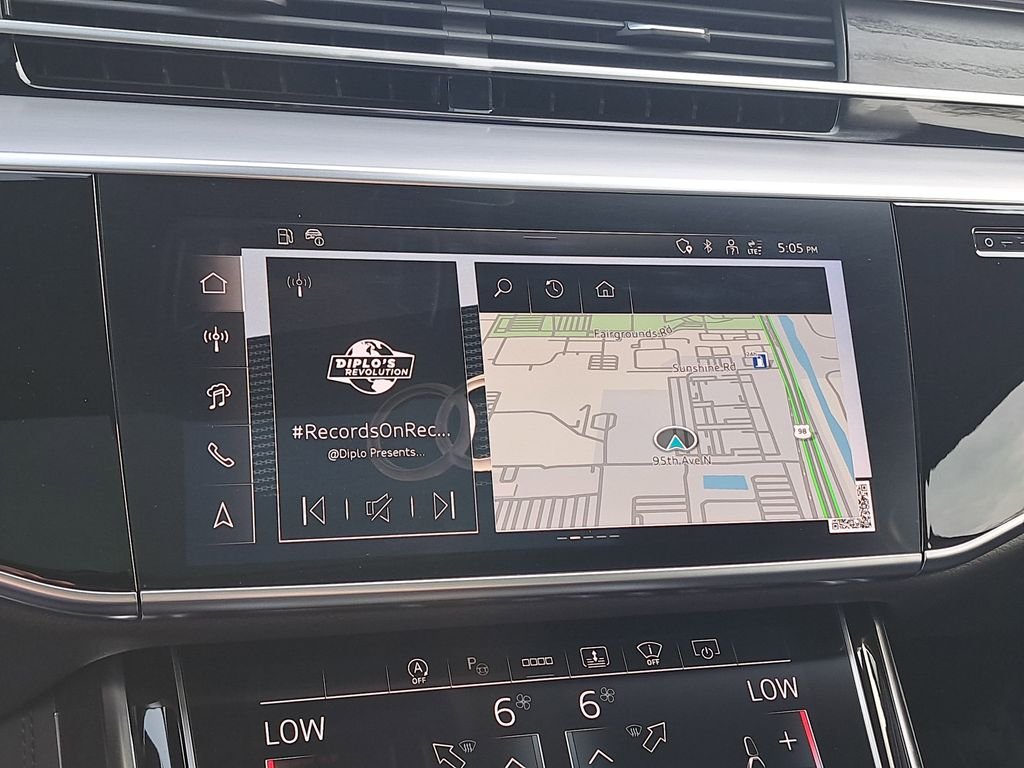 2025 Audi A8 Base - Photo 29