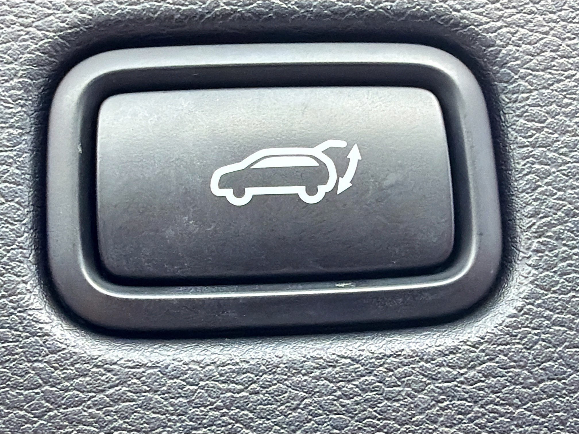Used 2024 Hyper White Hyundai Limited image 13