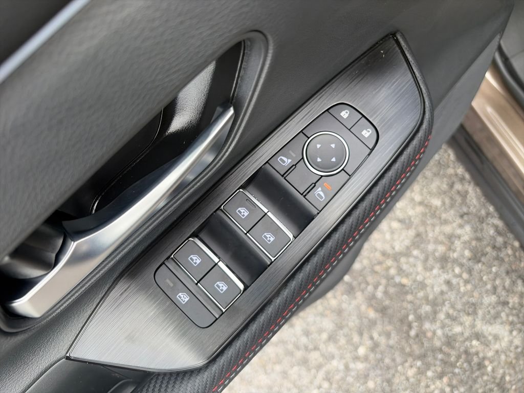 New 2026 Canyon Bronze Metallic Nissan SR image 12