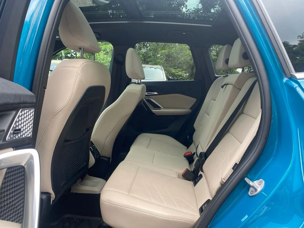Used 2023 Blue BMW xDrive28i image 22