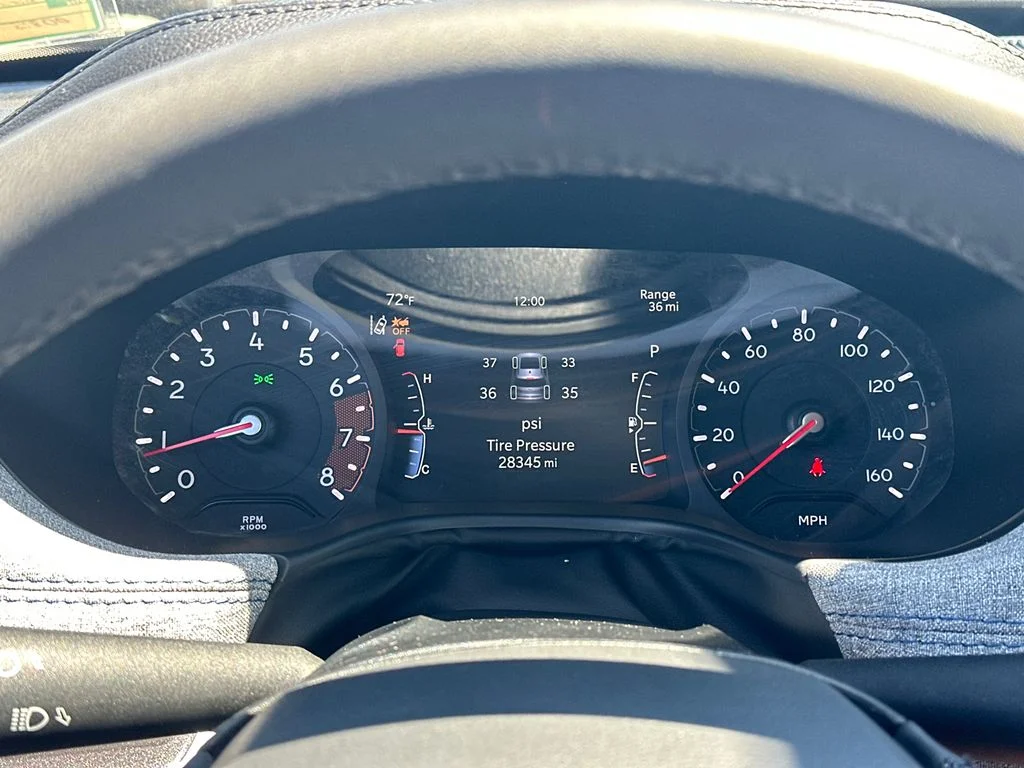 Used 2025 Black Jeep Latitude image 26