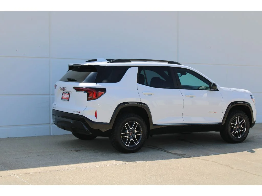 2026 GMC Terrain AT4 - Photo 7