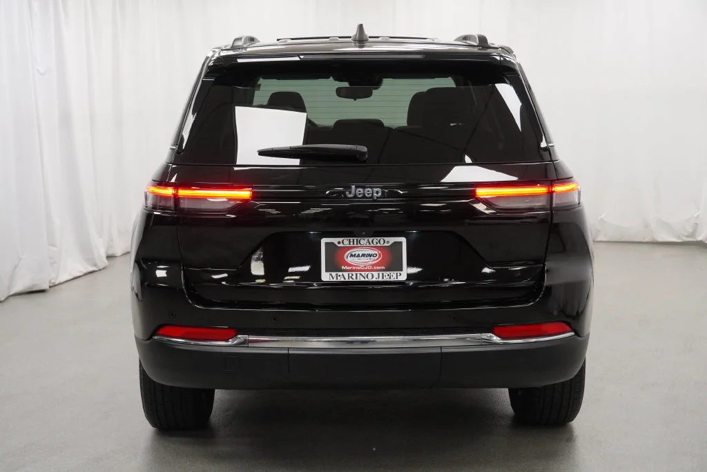 Used 2023 Black Jeep 4xe image 21