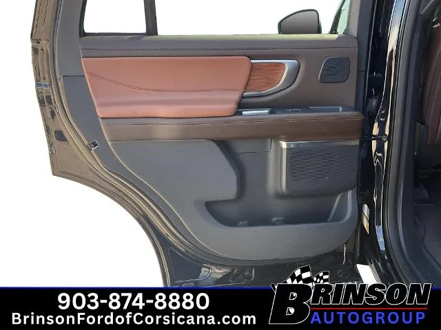 New 2027 Agate Black Metallic Ford King Ranch® image 28