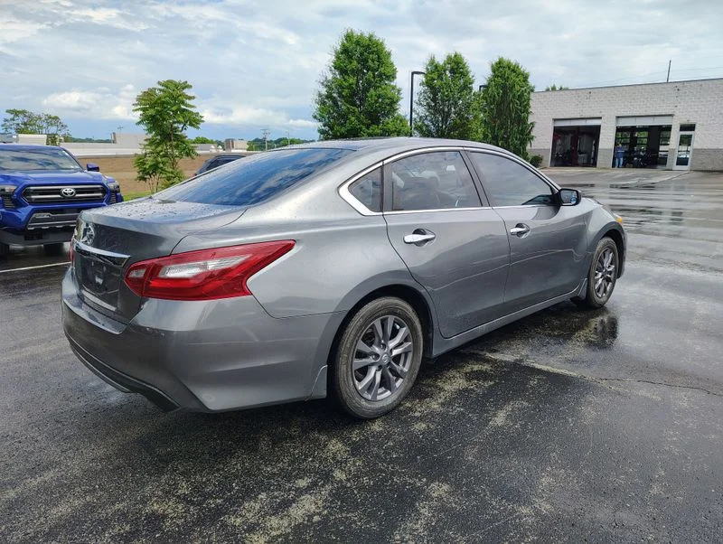 Used 2018 Gray Nissan 2.5 S image 5