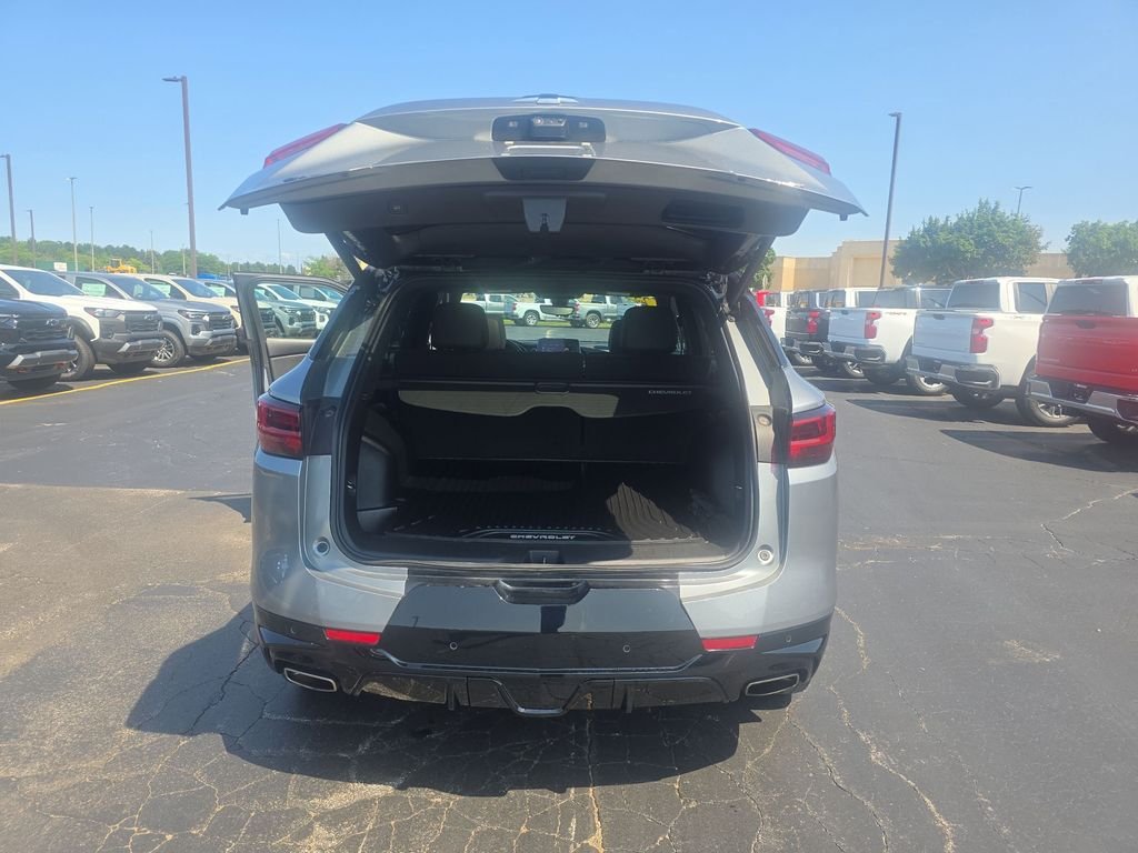 Used 2025 Sterling Gray Metallic Chevrolet RS image 22