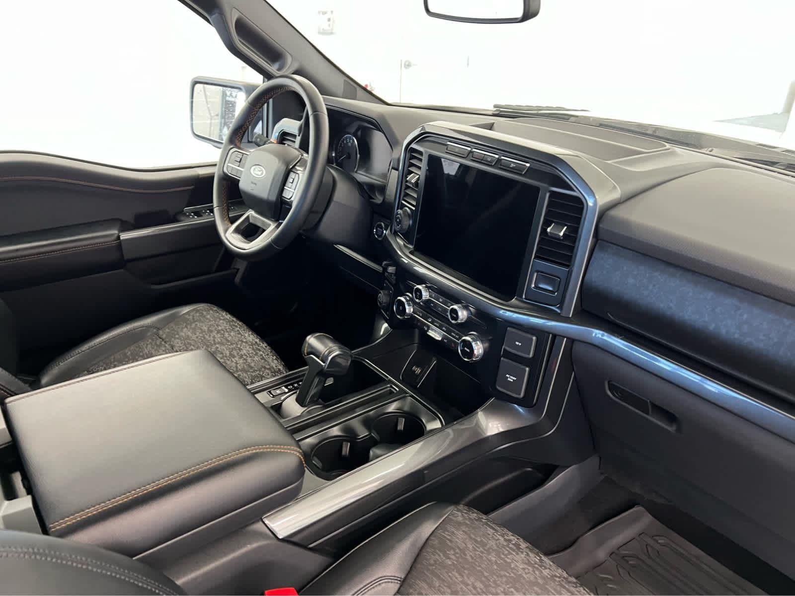 Used 2023 Oxford White Ford Tremor image 25
