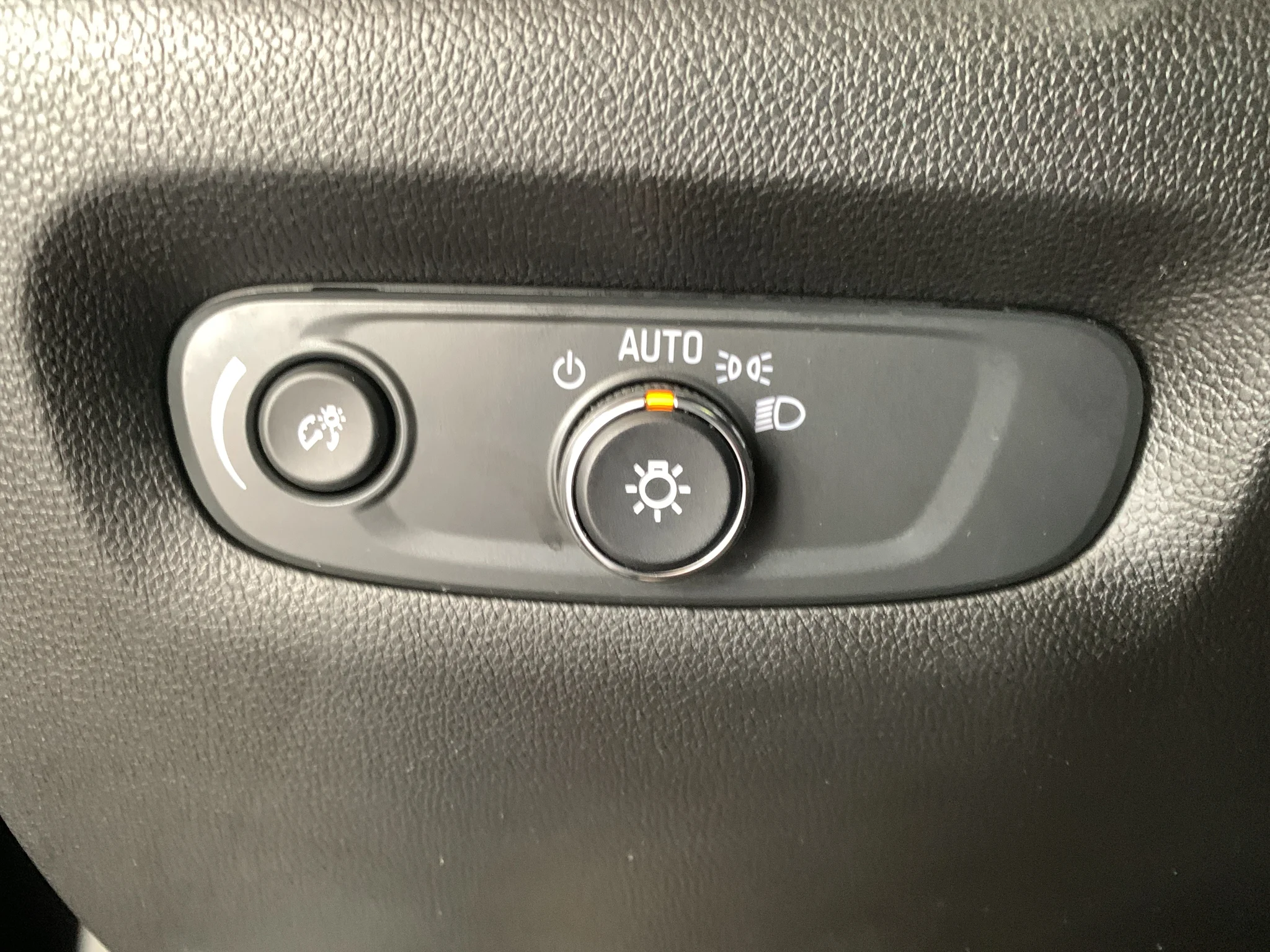 Used 2023 MOSAIC BLACK METALLIC Chevrolet Premier image 35
