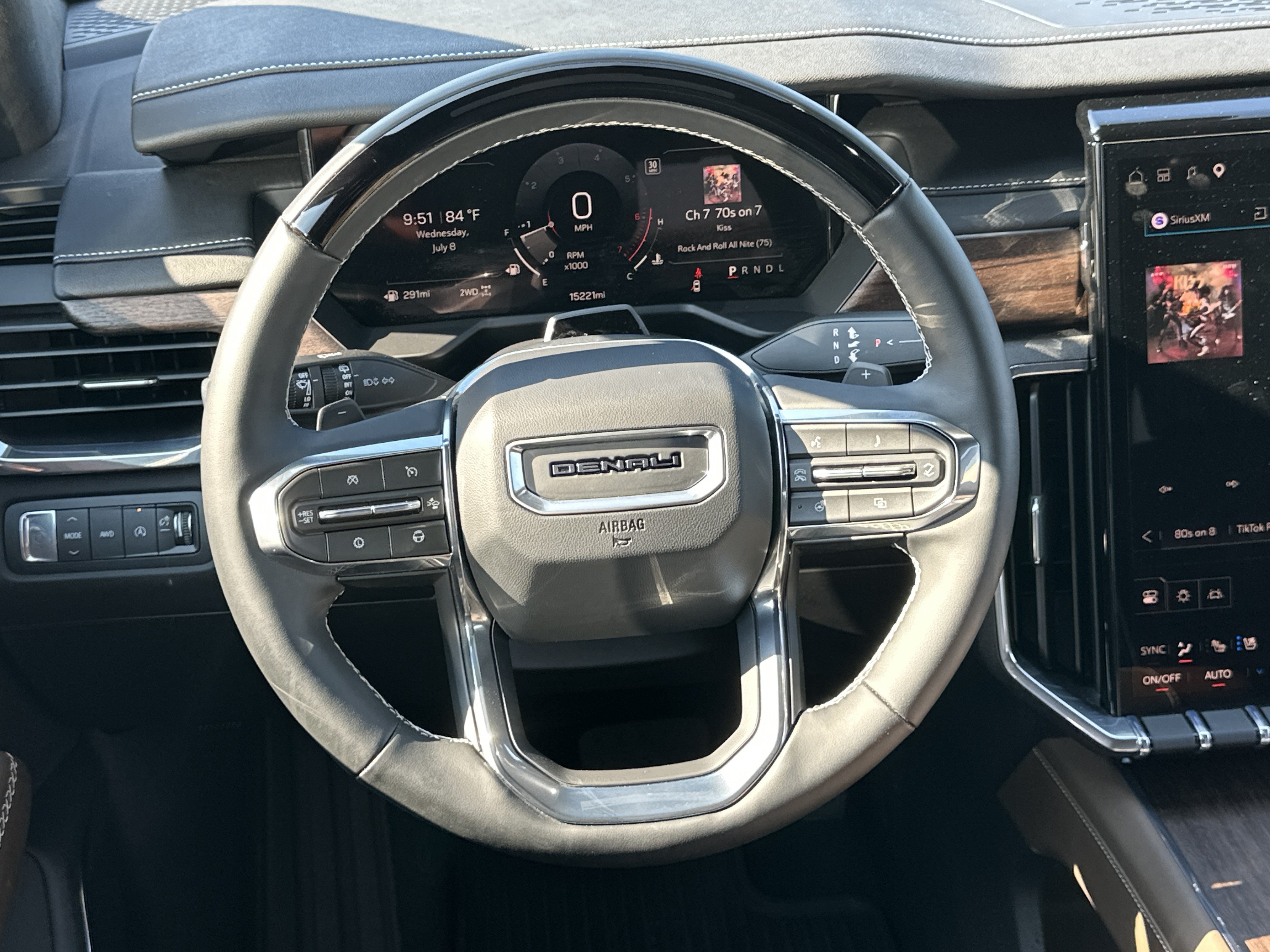 2026 GMC Acadia Denali Ultimate - Photo 26
