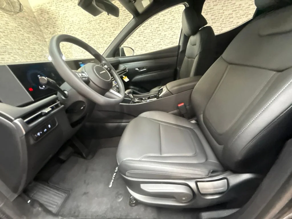 New 2027 Phantom Black Hyundai SE image 23