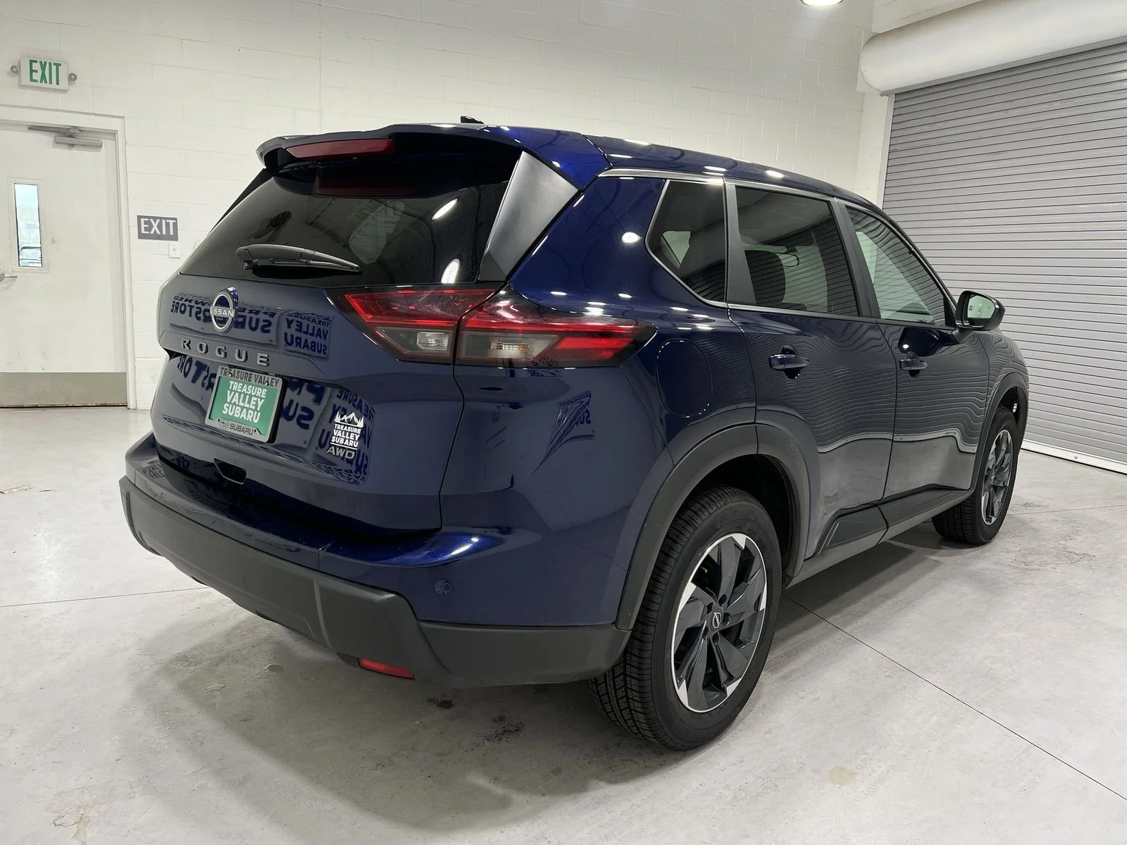 2025 Nissan Rogue SV - Photo 8