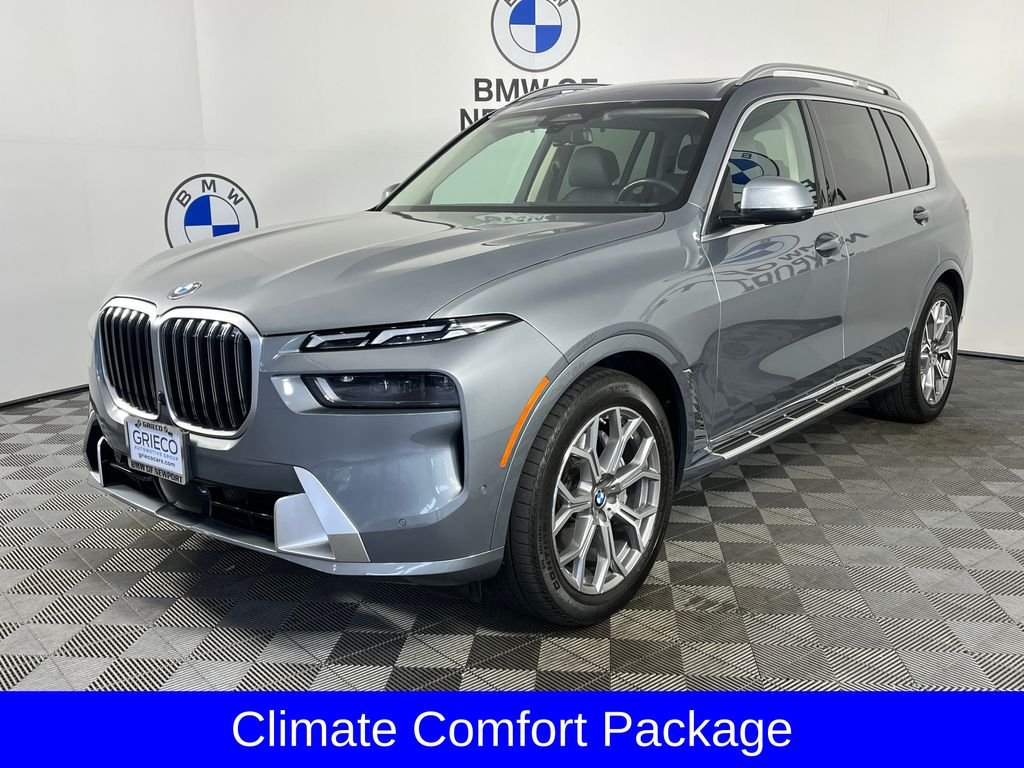 Used 2023 Gray BMW xDrive40i image 3