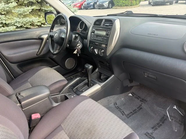 Used 2004 Gray Toyota Base image 26