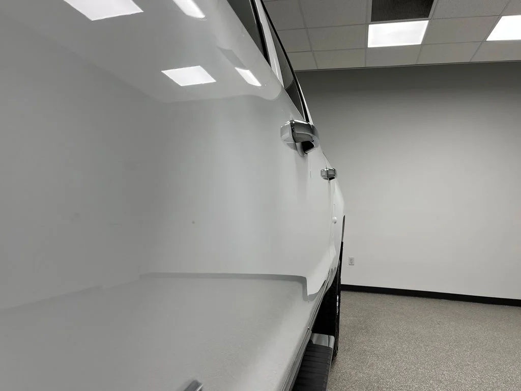 Used 2018 White Chevrolet LTZ image 13