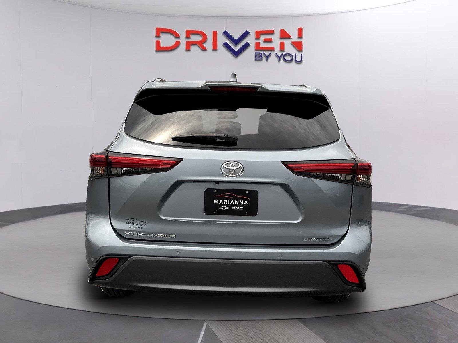 Used 2021 Moondust Toyota Limited image 5