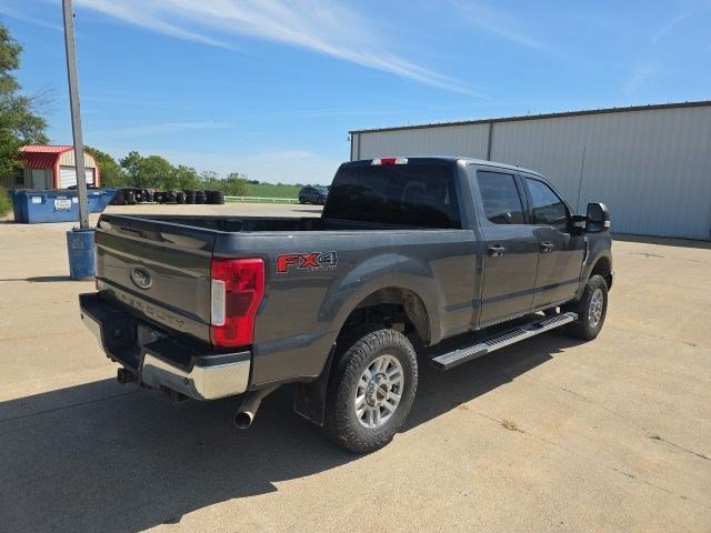 Used 2019 Magnetic Metallic Ford XLT image 7