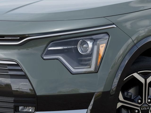 2025 Kia Niro EX Touring - Photo 11