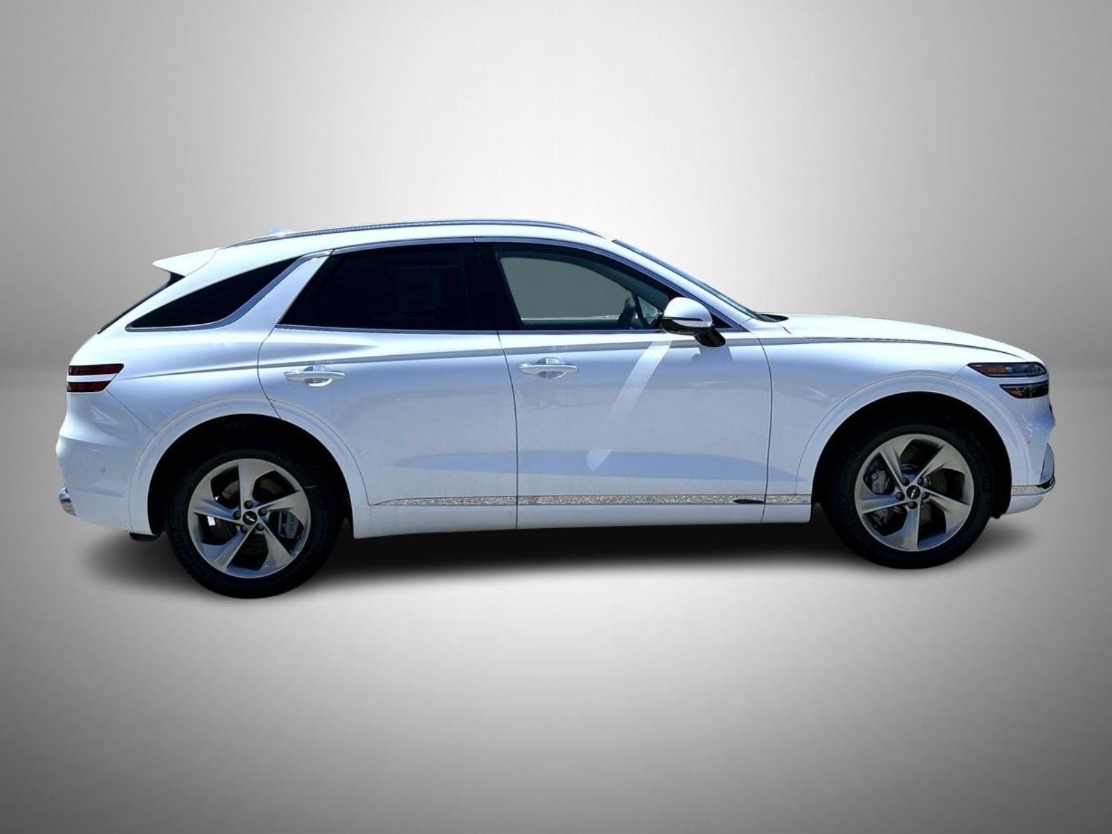 New 2026 White Genesis 2.5T Advanced image 4