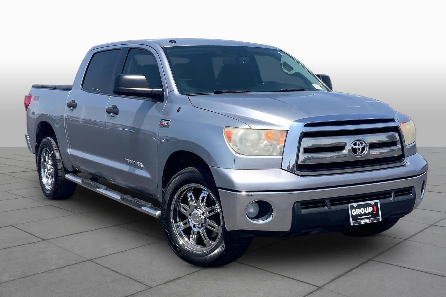 Used 2013 Silver Sky Metallic Toyota  image 3