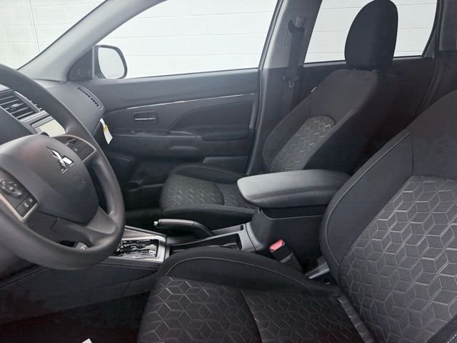 2025 Mitsubishi Outlander Sport ES - Photo 16