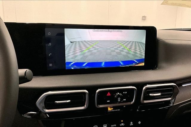 New 2026 Bluestone Pearl/Super Blk Nissan SR image 25