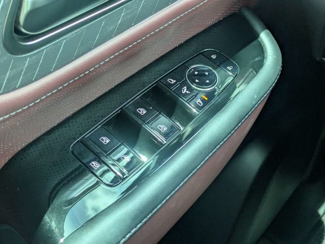 Used 2025 Black INFINITI AUTOGRAPH image 25