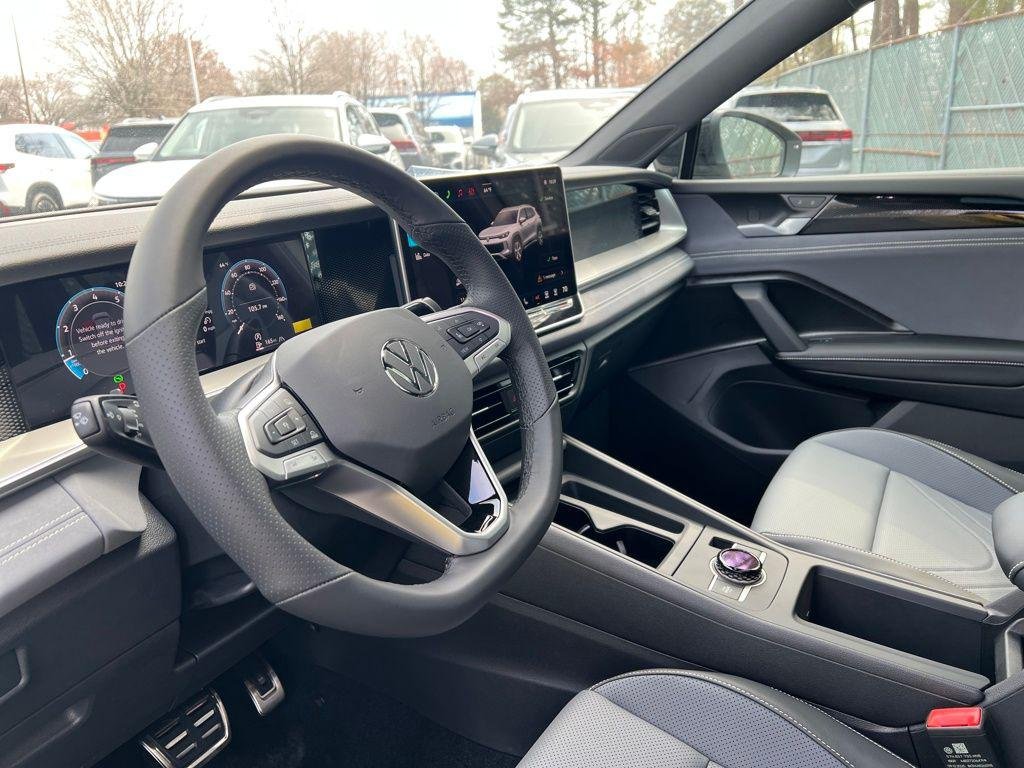 New 2026 Sandstone Volkswagen 2.0T SE R-Line Black image 5