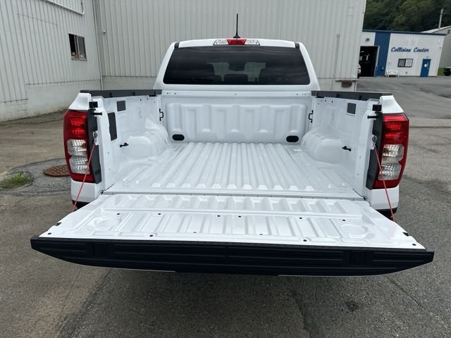 New 2026 Oxford White Ford XL image 21