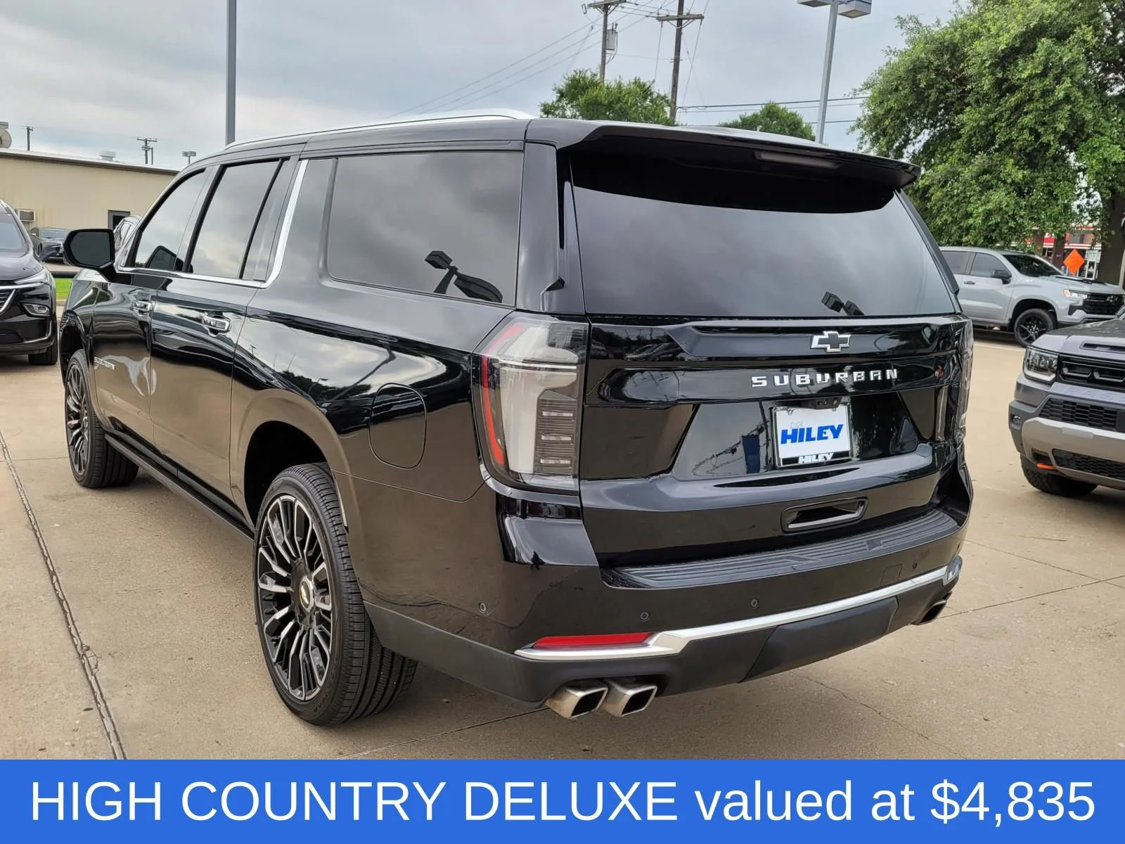 Used 2025 Black Chevrolet High Country image 3