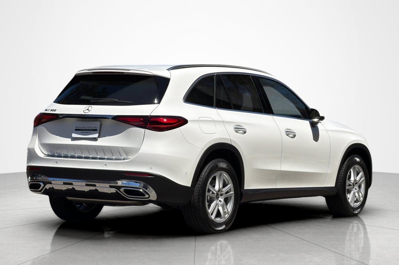 Used 2026 Polar White Mercedes-Benz GLC 300 image 5