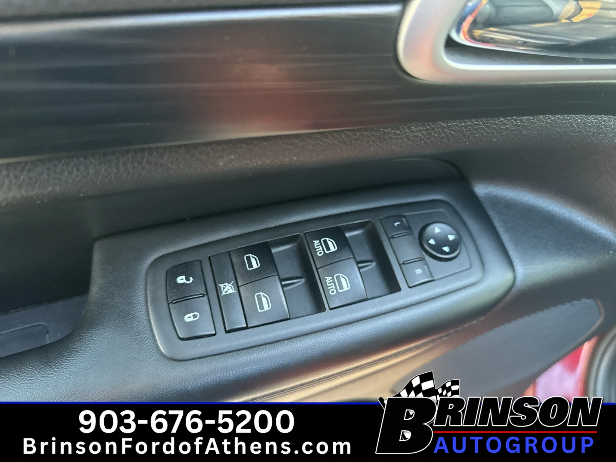 Used 2019 Velvet Red Pearlcoat Jeep Altitude image 15