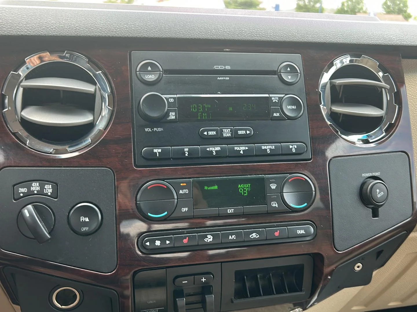 Used 2008 Red Clearcoat Ford Lariat image 21