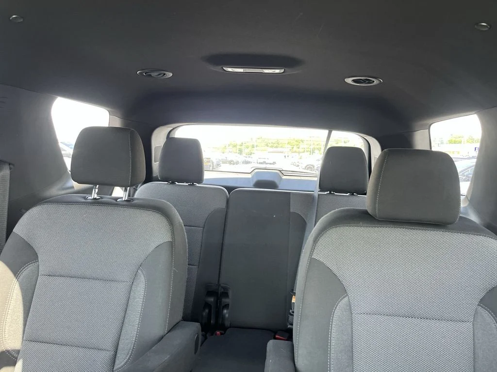 Used 2023 White Chevrolet LT image 13