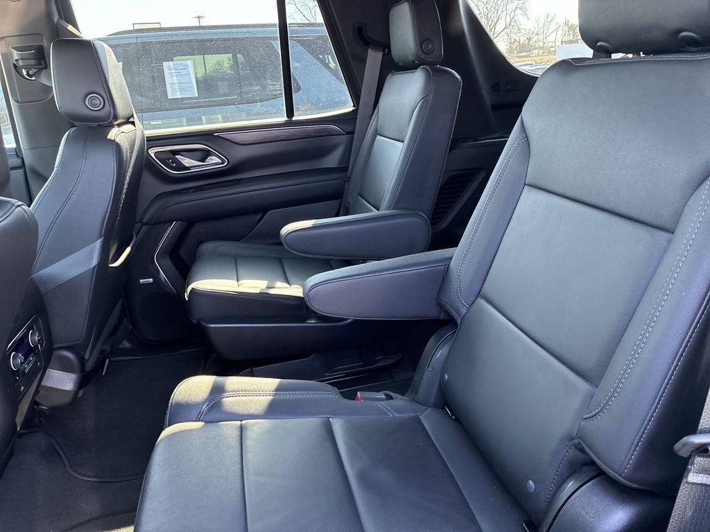 Used 2023 Black Chevrolet Z71 image 20