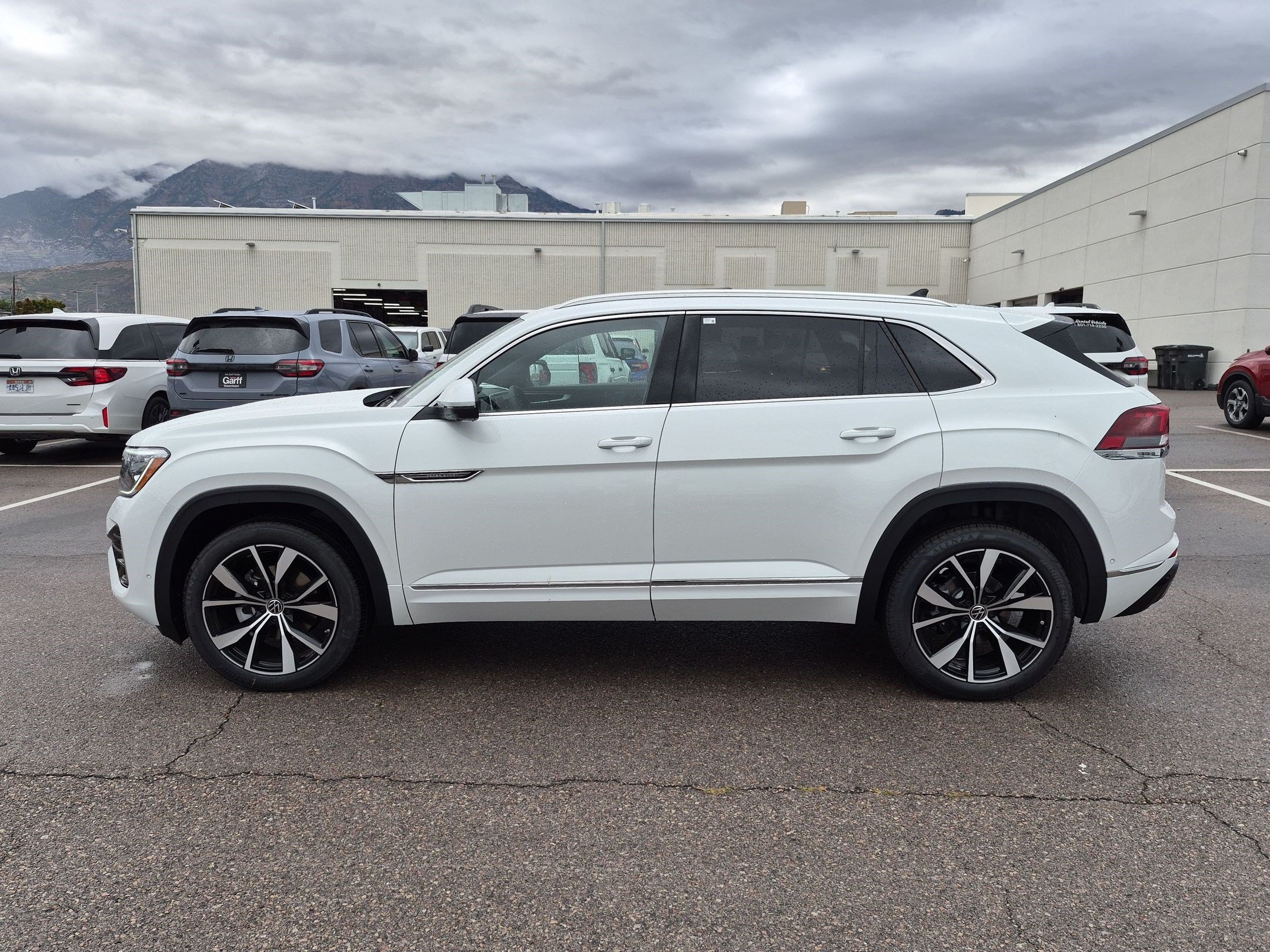 New 2026 Opal White Pearl Volkswagen 2.0T SEL Premium R-Line image 7