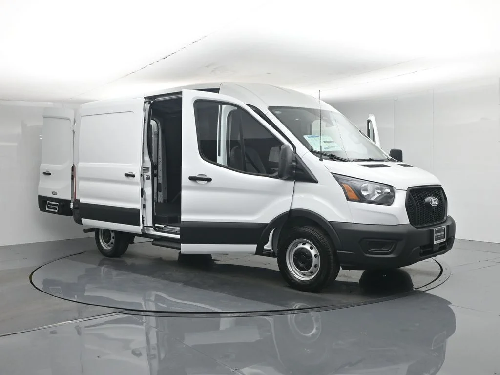 New 2026 Oxford White Ford Base image 30