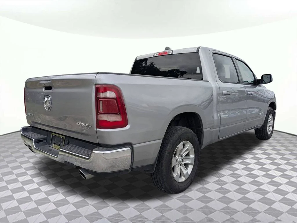 Used 2024 Silver Ram Laramie image 4