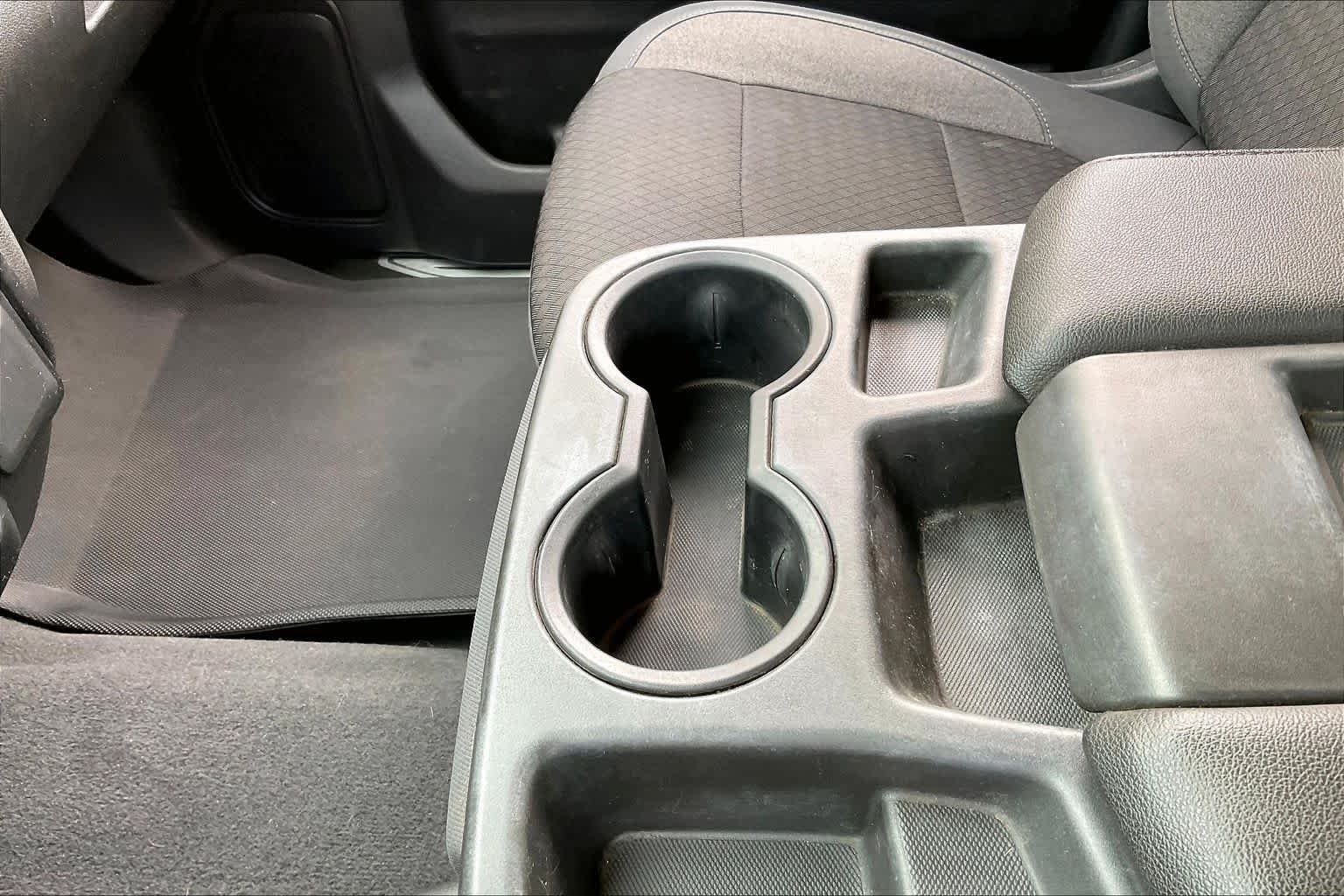 Used 2019 Oakwood Metallic Chevrolet LT image 16
